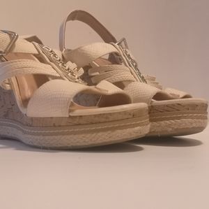 women's wedge US Size 7